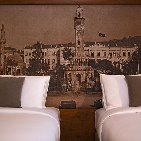 Renaissance Izmir Hotel מראה חיצוני תמונה